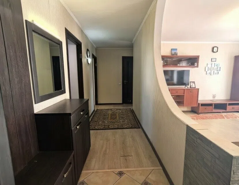 Продаётся 3-комнатная квартира, 77.1 м²