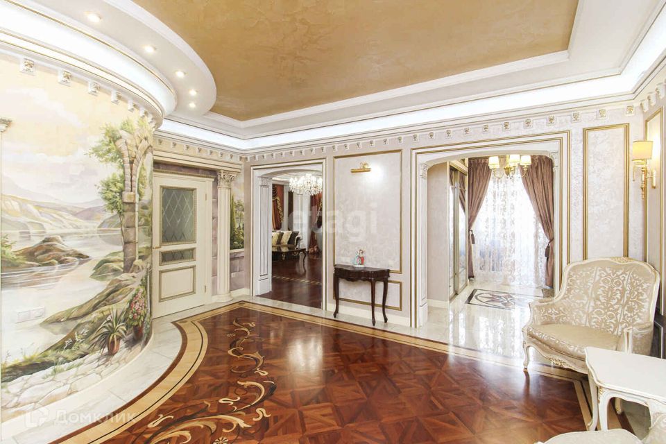 Продаётся 3-комнатная квартира, 150.2 м²