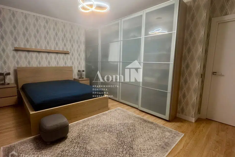 Продаётся 2-комнатная квартира, 57.2 м²