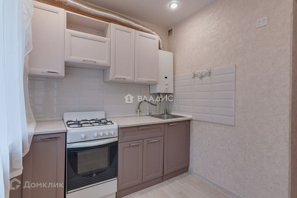Продаётся 3-комнатная квартира, 58.2 м²