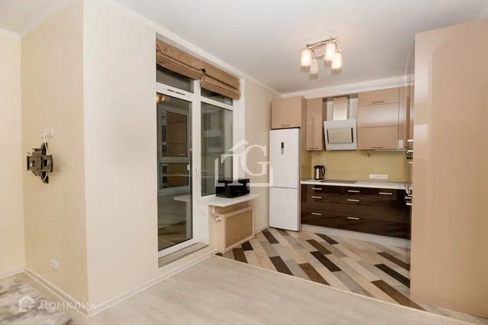 Продаётся 2-комнатная квартира, 71.5 м²