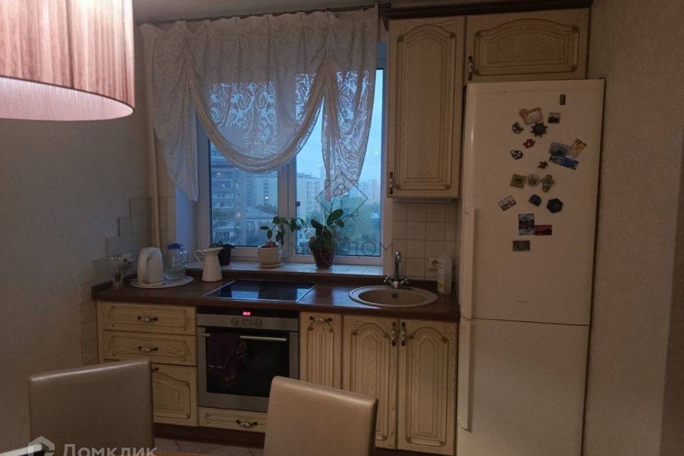 Сдаётся 2-комнатная квартира, 55 м²