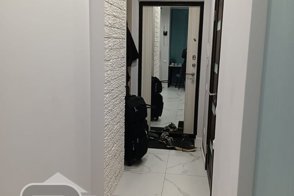 Продаётся 1-комнатная квартира, 39.7 м²
