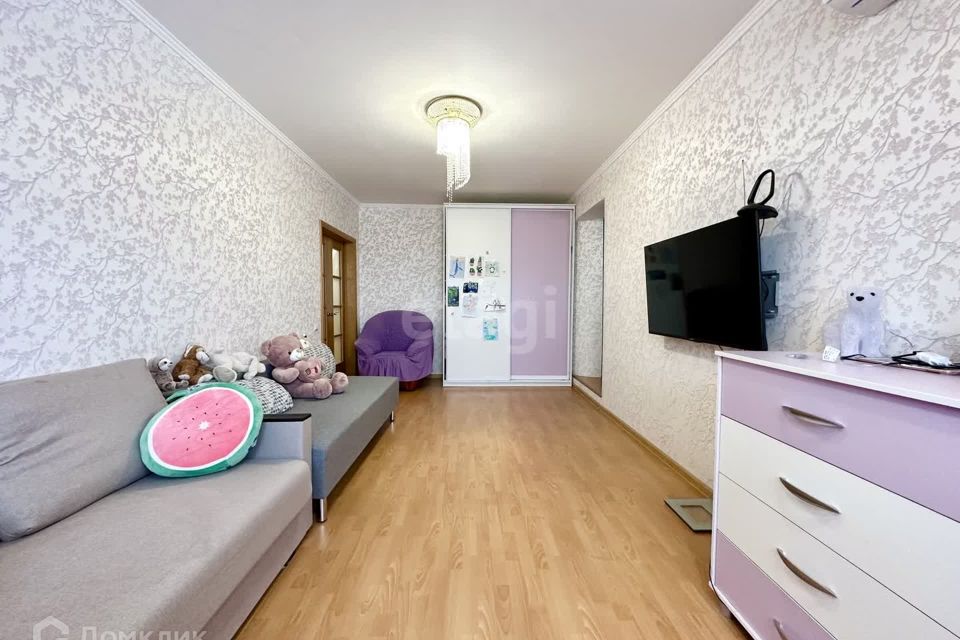 Продаётся 2-комнатная квартира, 59.8 м²