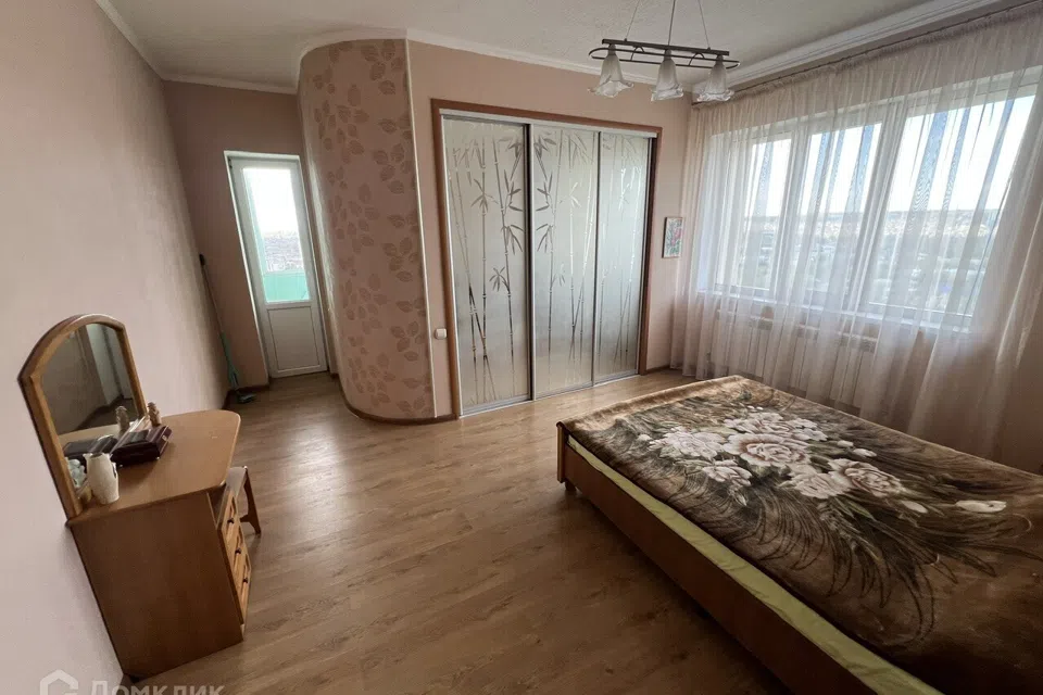 Продаётся 2-комнатная квартира, 98 м²