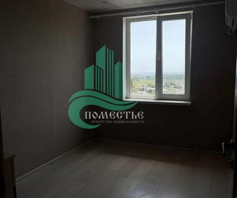 Продаётся 3-комнатная квартира, 42.5 м²