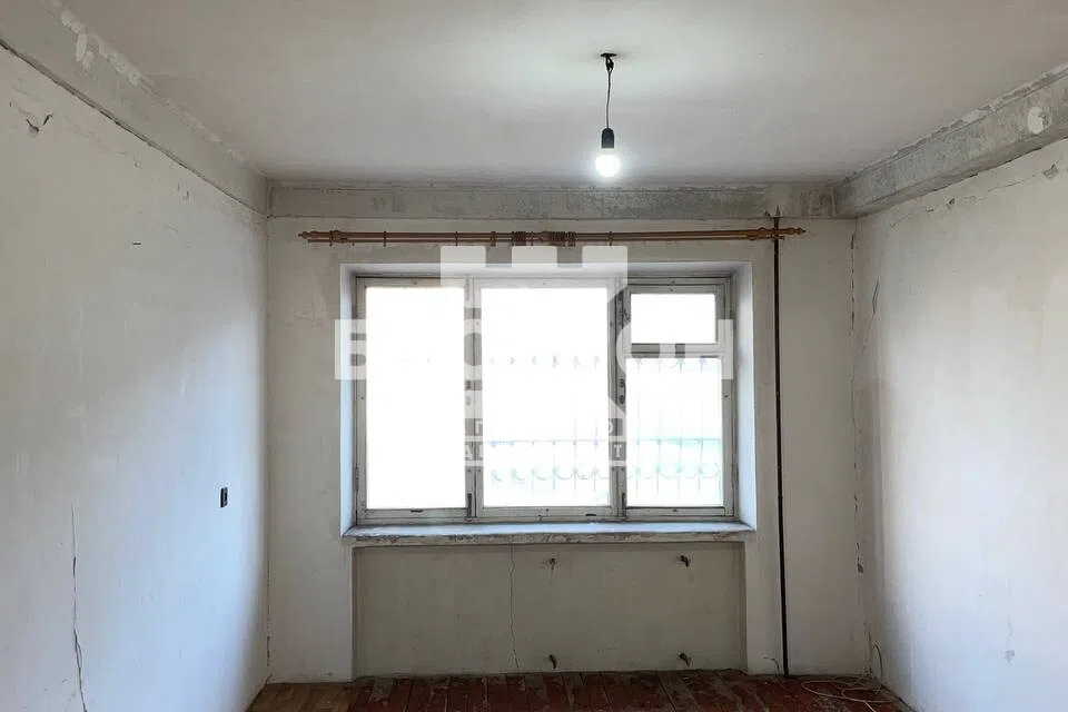 Продаётся 4-комнатная квартира, 66 м²