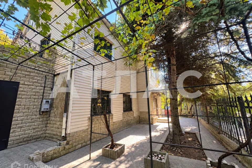 Продаётся 2-этажный дом, 235.1 м²