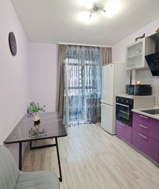 Продаётся 1-комнатная квартира, 37.4 м²