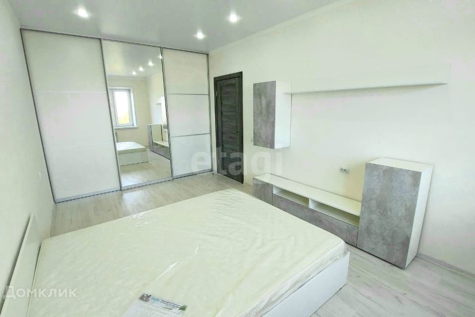 Продаётся 1-комнатная квартира, 38 м²