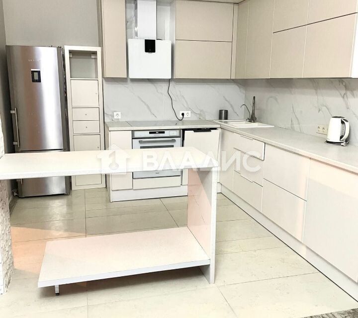 Продаётся 3-комнатная квартира, 96 м²