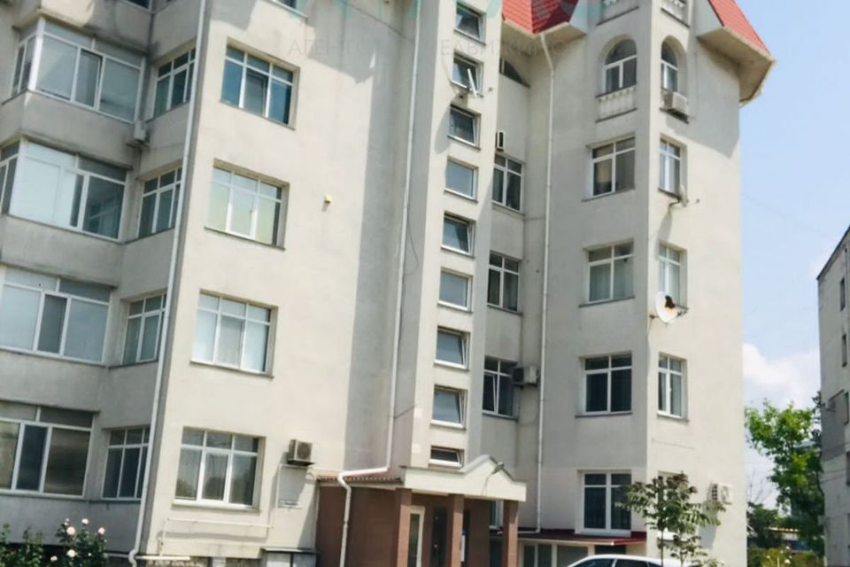 Продаётся 3-комнатная квартира, 116 м²