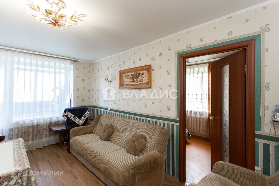 Продаётся 3-комнатная квартира, 49.2 м²