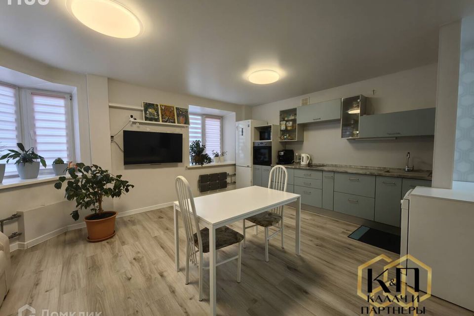 Продаётся 3-комнатная квартира, 69.6 м²