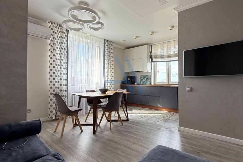 Продаётся 3-комнатная квартира, 70.1 м²