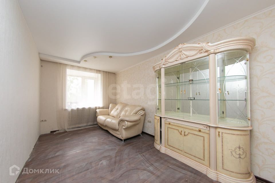Продаётся 4-комнатная квартира, 87 м²