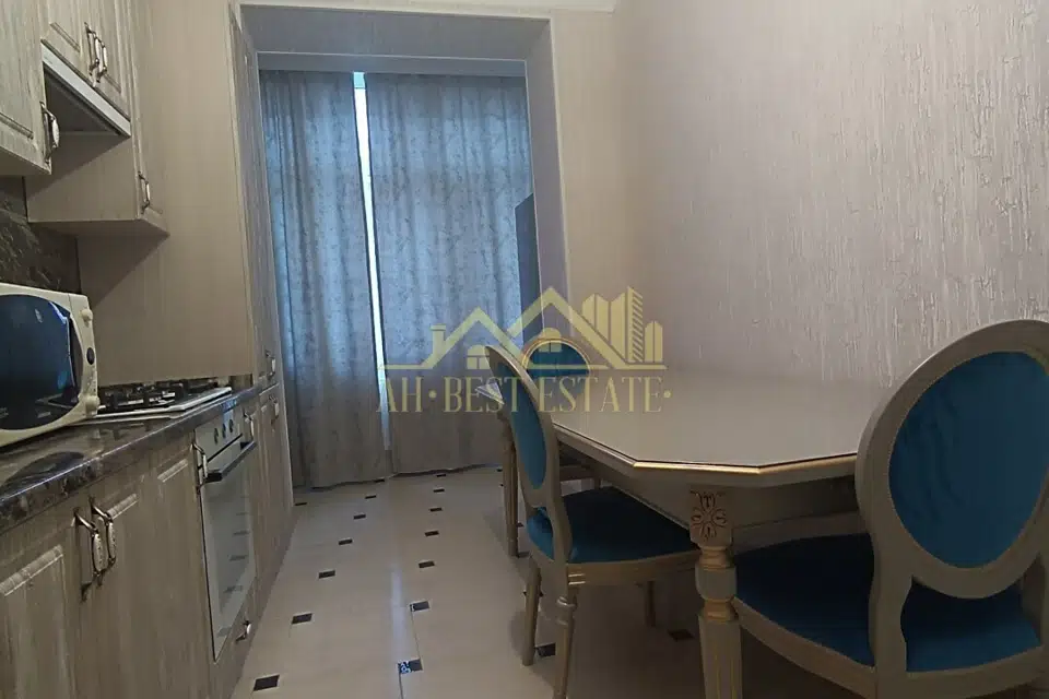 Сдаётся 3-комнатная квартира, 85 м²