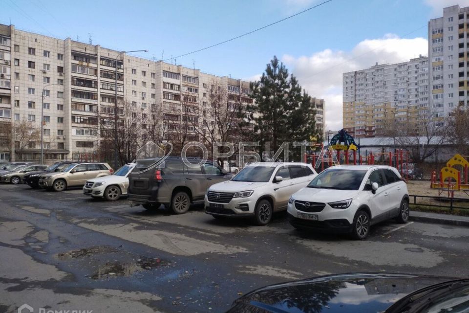 Продаётся 2-комнатная квартира, 82.6 м²