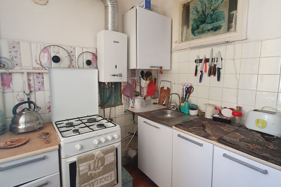 Продаётся 3-комнатная квартира, 53 м²