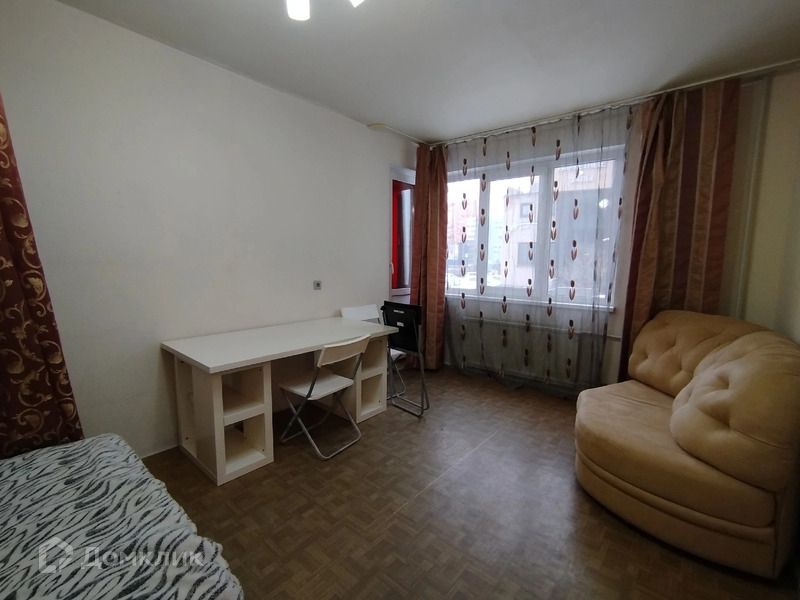 Сдаётся 1-комнатная квартира, 42 м²