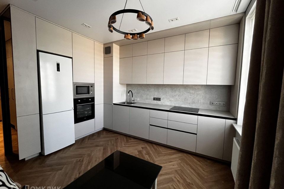 Сдаётся 2-комнатная квартира, 56 м²