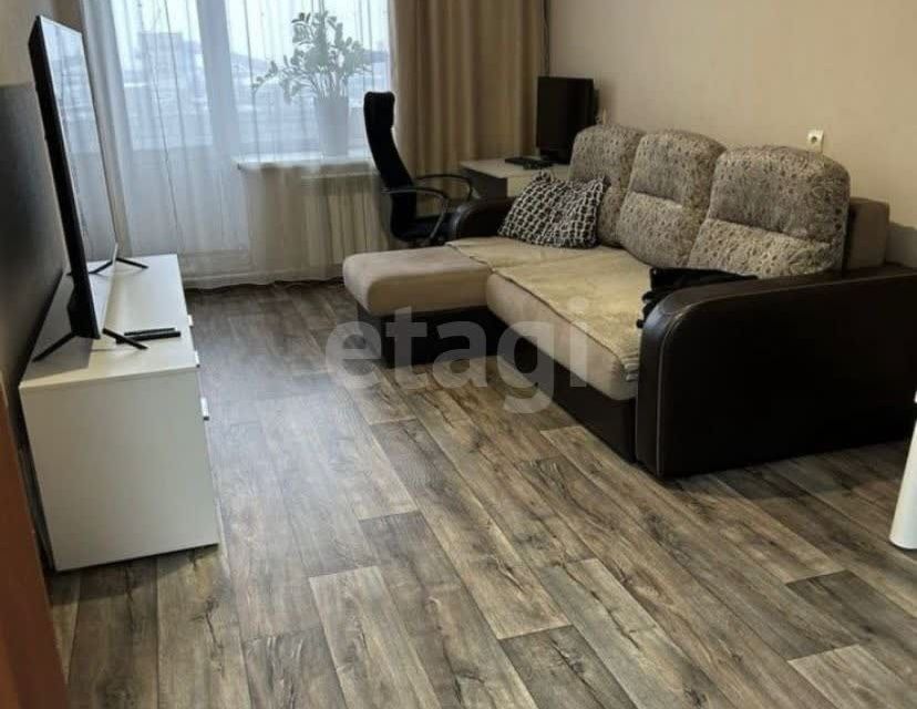 Продаётся 1-комнатная квартира, 38 м²