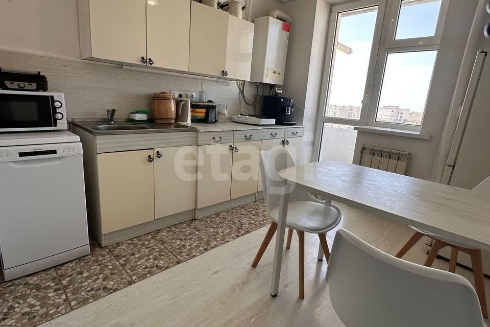 Продаётся 3-комнатная квартира, 63.6 м²