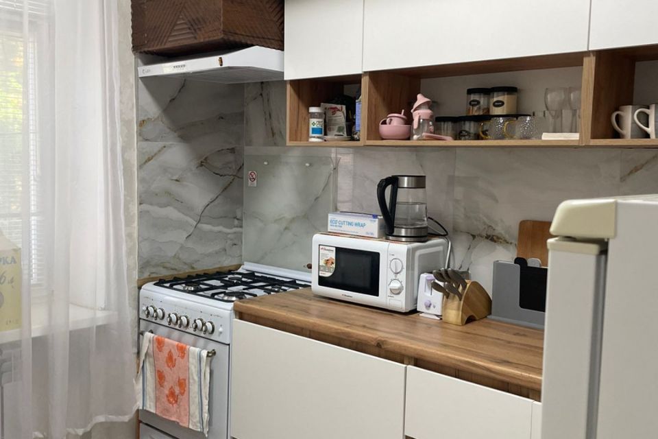 Продаётся 3-комнатная квартира, 63.3 м²