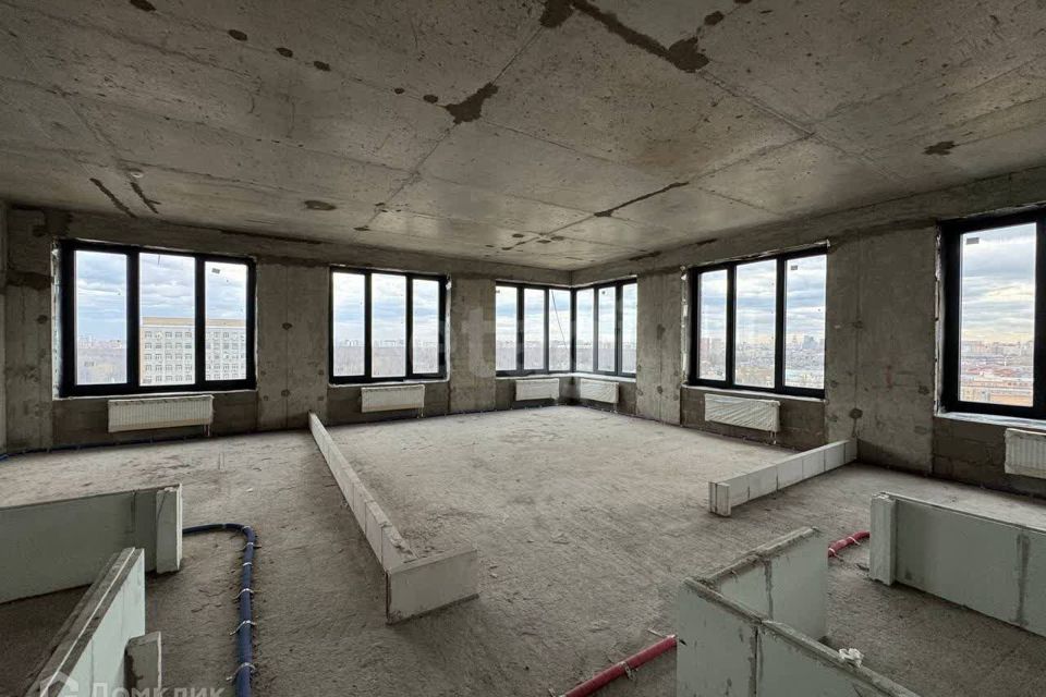 Продаётся 3-комнатная квартира, 70.1 м²