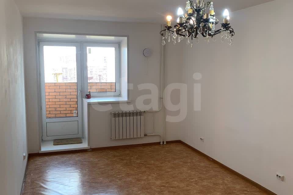 Продаётся 1-комнатная квартира, 38 м²