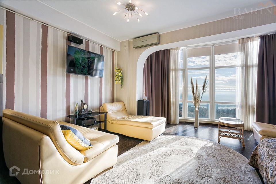 Продаётся студия, 63 м²