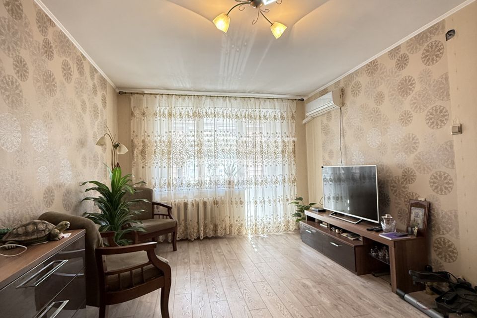 Продаётся 1-комнатная квартира, 38.5 м²