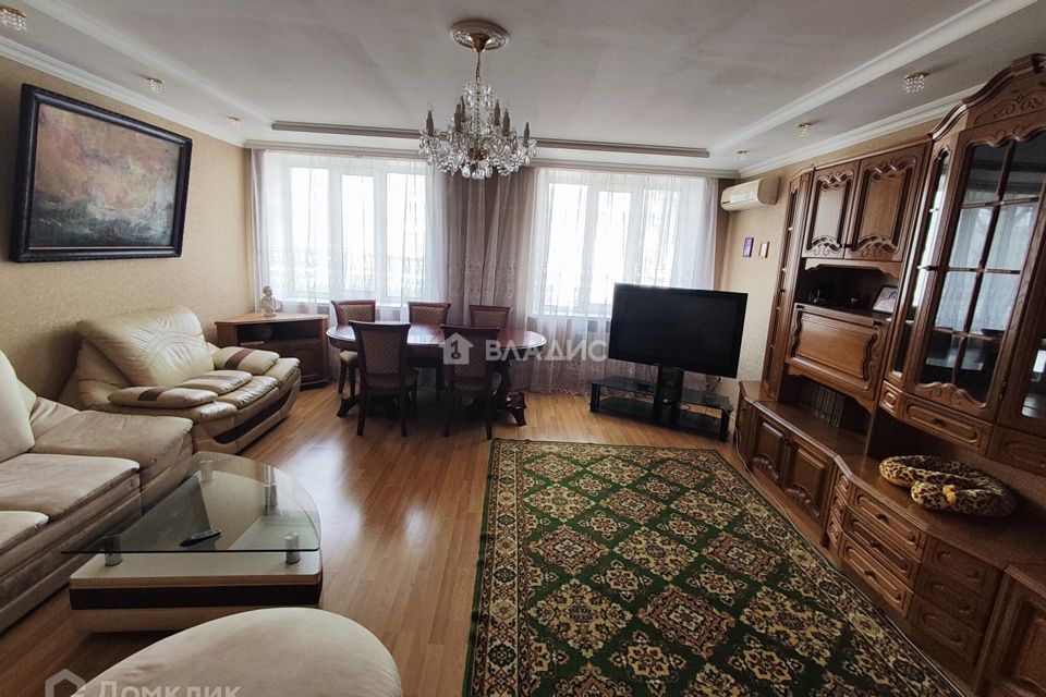 Продаётся 4-комнатная квартира, 94 м²
