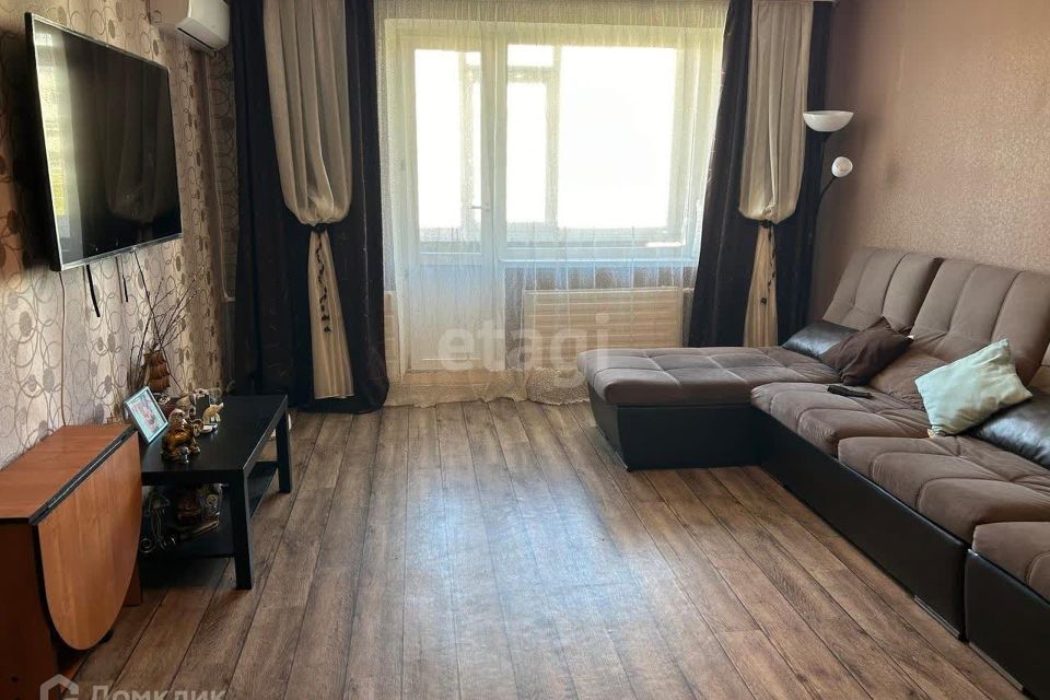 Продаётся 4-комнатная квартира, 80.1 м²