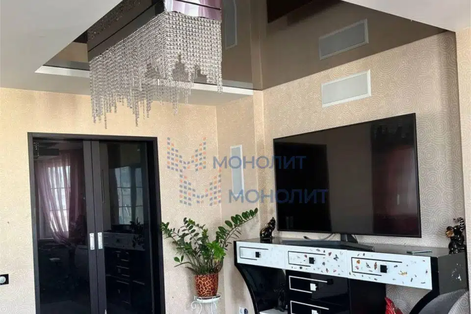 Продаётся 5-комнатная квартира, 150 м²