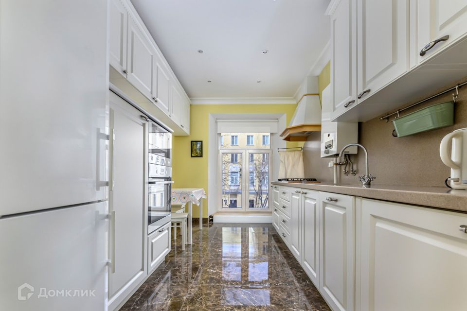 Сдаётся 3-комнатная квартира, 96 м²