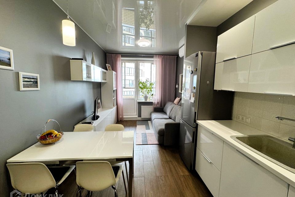 Продаётся 1-комнатная квартира, 52 м²