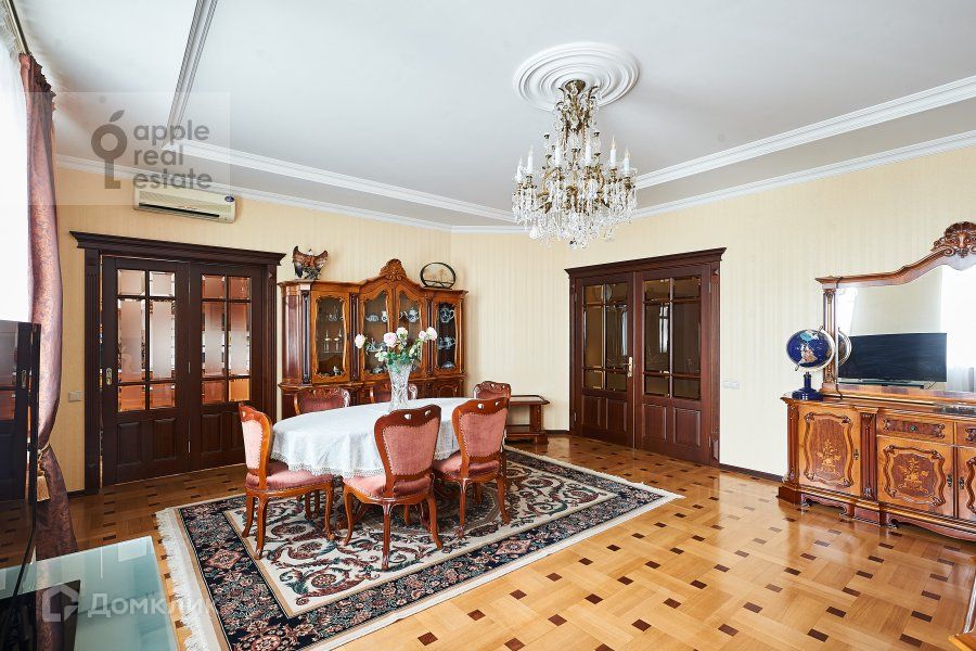 Сдаётся 4-комнатная квартира, 165 м²