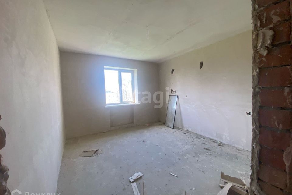Продаётся 4-комнатная квартира, 95.9 м²