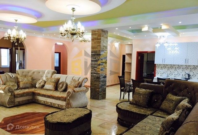 Сдаётся 4-комнатная квартира, 180 м²