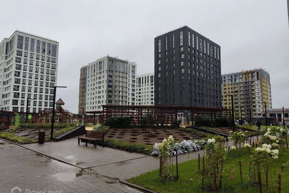 Продаётся 1-комнатная квартира, 43.2 м²