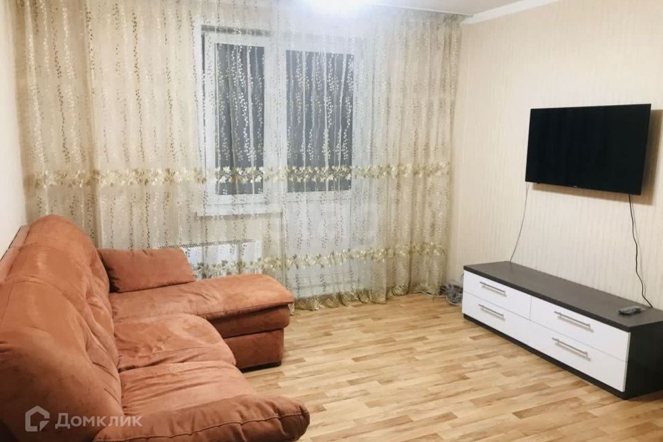 Сдаётся 2-комнатная квартира, 55 м²