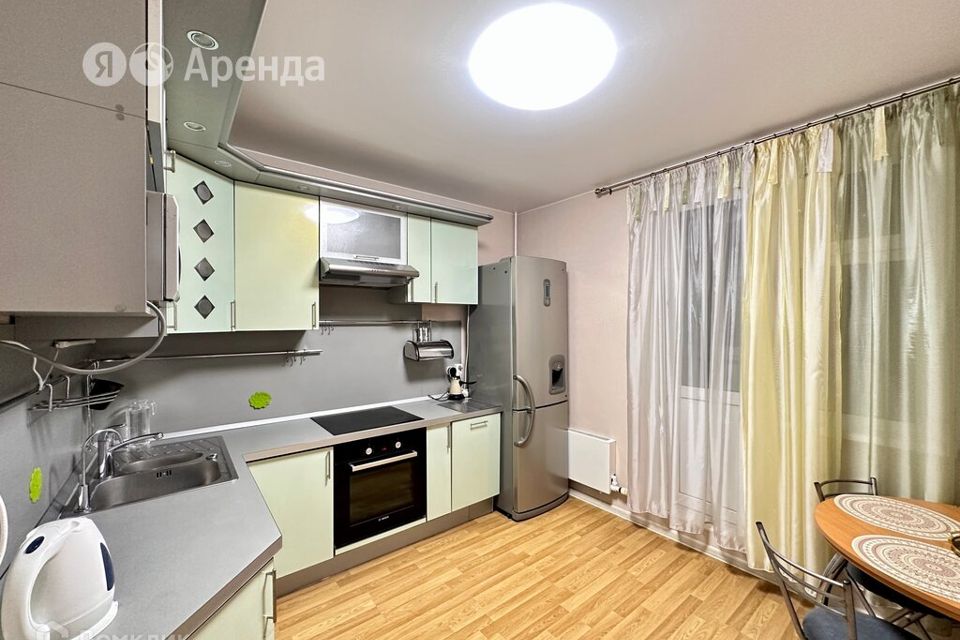 Сдаётся 3-комнатная квартира, 89 м²