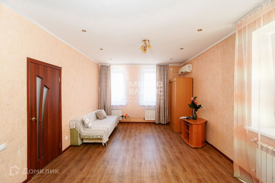 Продаётся 2-комнатная квартира, 69.5 м²