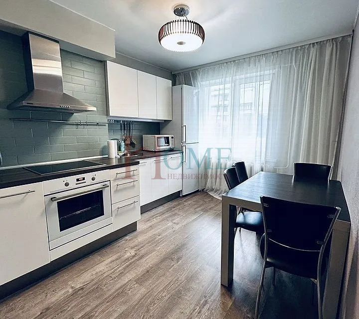 Сдаётся 1-комнатная квартира, 37 м²