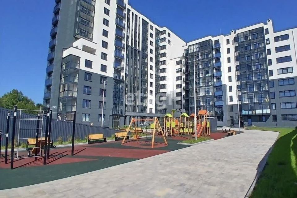 Продаётся 1-комнатная квартира, 41.7 м²