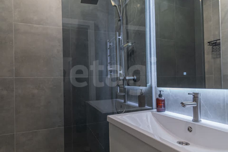 Продаётся 2-комнатная квартира, 56.99 м²
