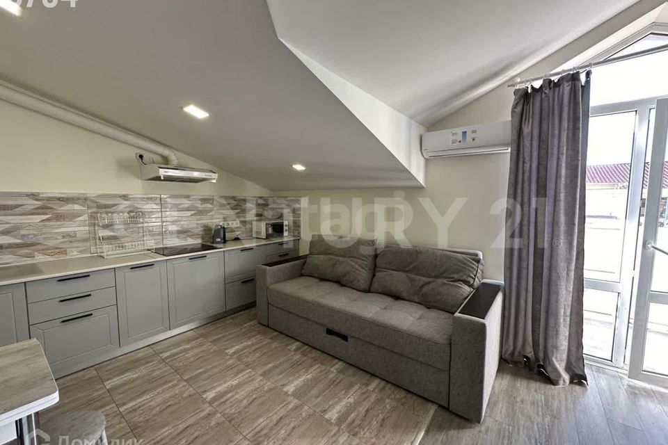 Сдаётся студия, 38 м²