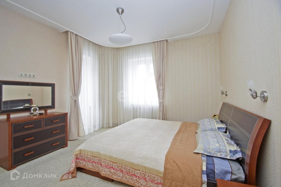 Продаётся 2-комнатная квартира, 73 м²