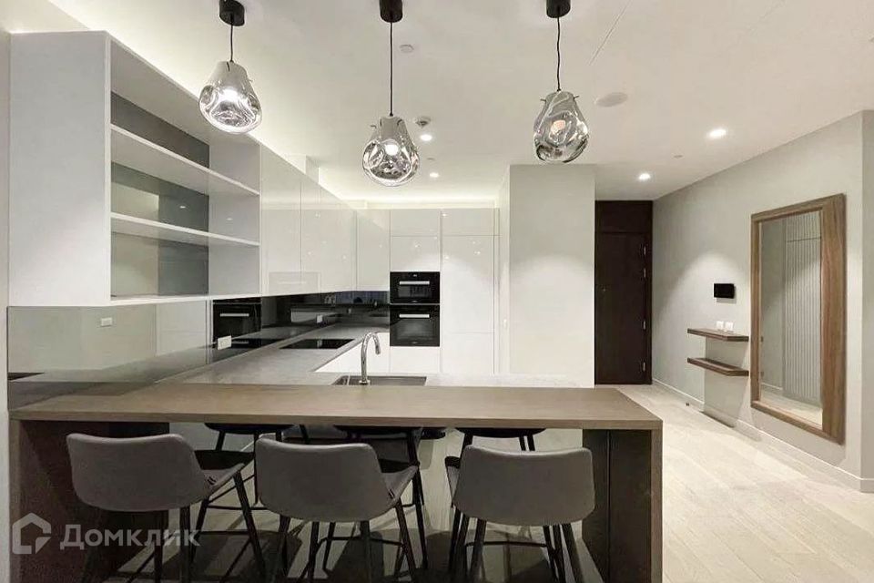 Сдаётся 2-комнатная квартира, 63 м²